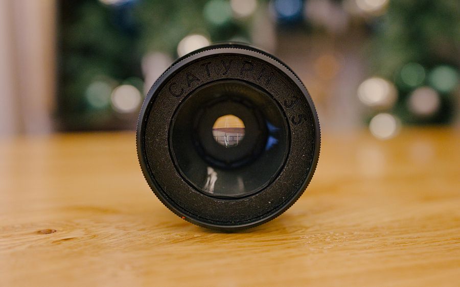 Saturn monocle lens front